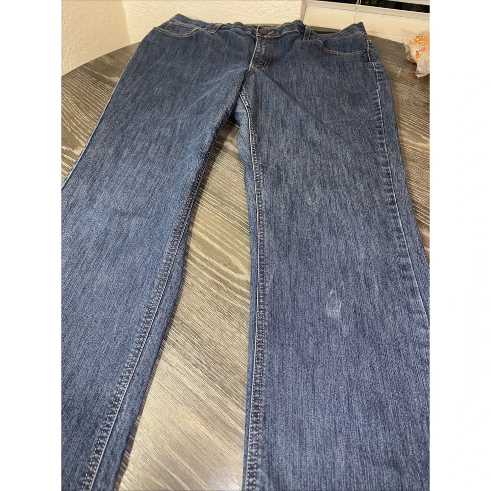 MERONA Woman's Size 16 Jeans Stretch Mid Rise Casual Blue Denim 5-Pocket Design